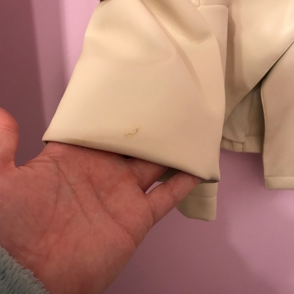 Emily McCarthy cream blazer jacket size medium - Picture 3 of 4